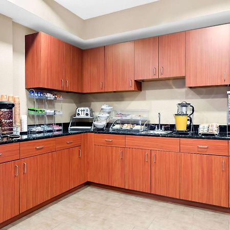 Comfort Suites Tampa Airport North West Chase Eksteriør bilde