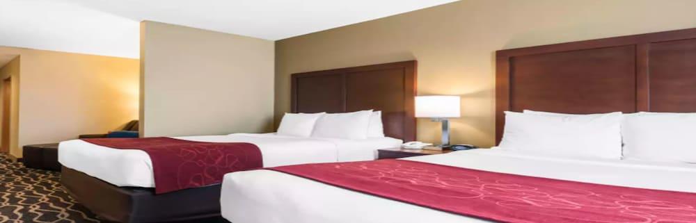 Comfort Suites Tampa Airport North West Chase Eksteriør bilde