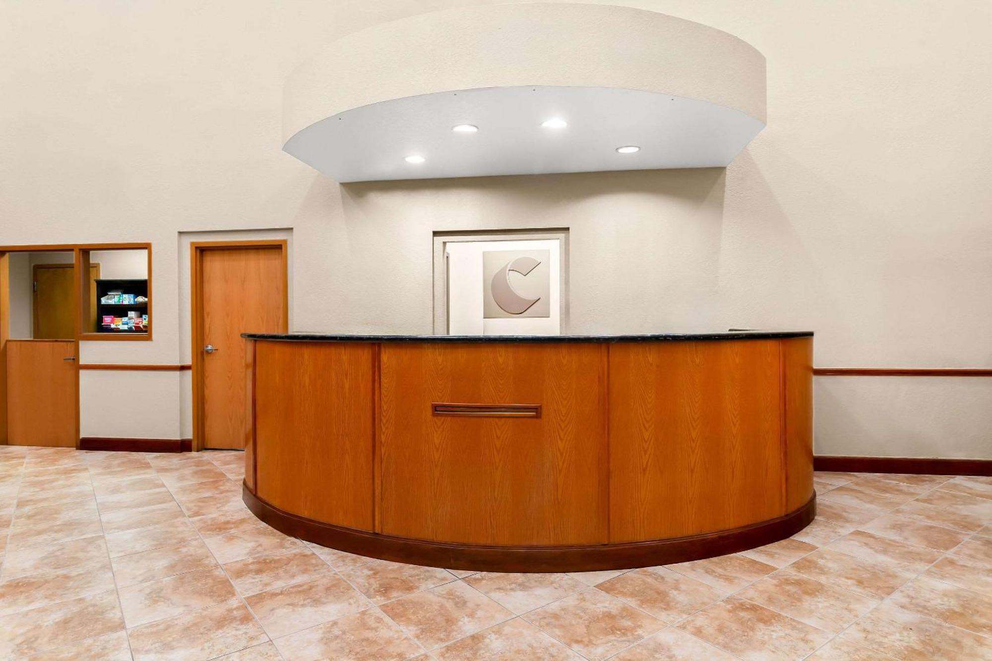 Comfort Suites Tampa Airport North West Chase Eksteriør bilde