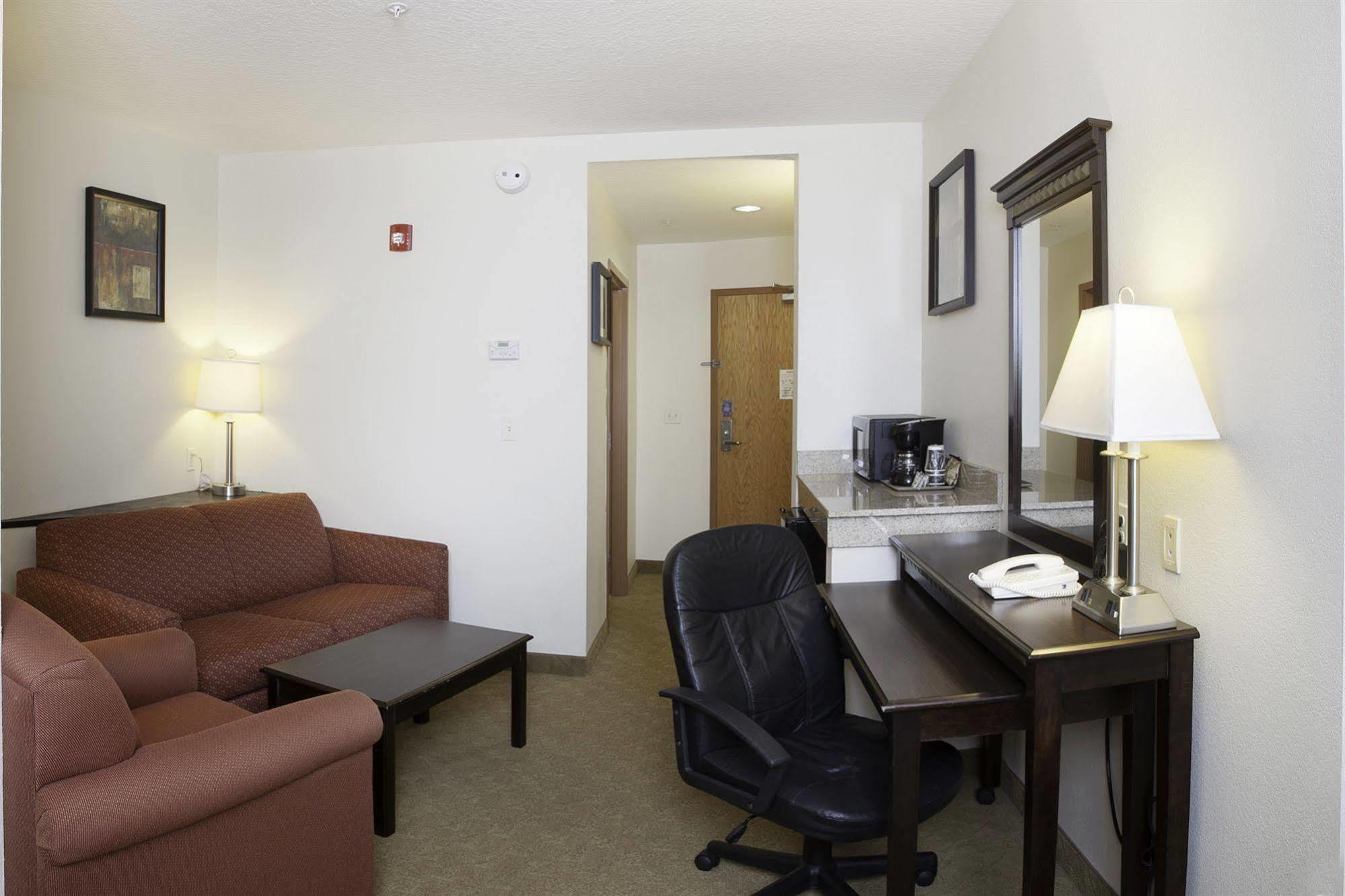 Comfort Suites Tampa Airport North West Chase Eksteriør bilde